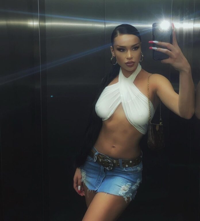 Elena Kitić nikada izazovnija: Novim fotkama rasplamsala svima maštu!